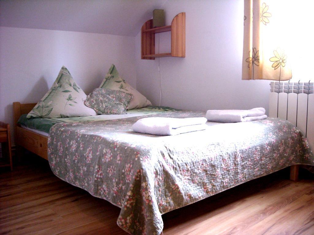 齐斯纳Lesne Berdo Przyslup住宿加早餐旅馆 外观 照片