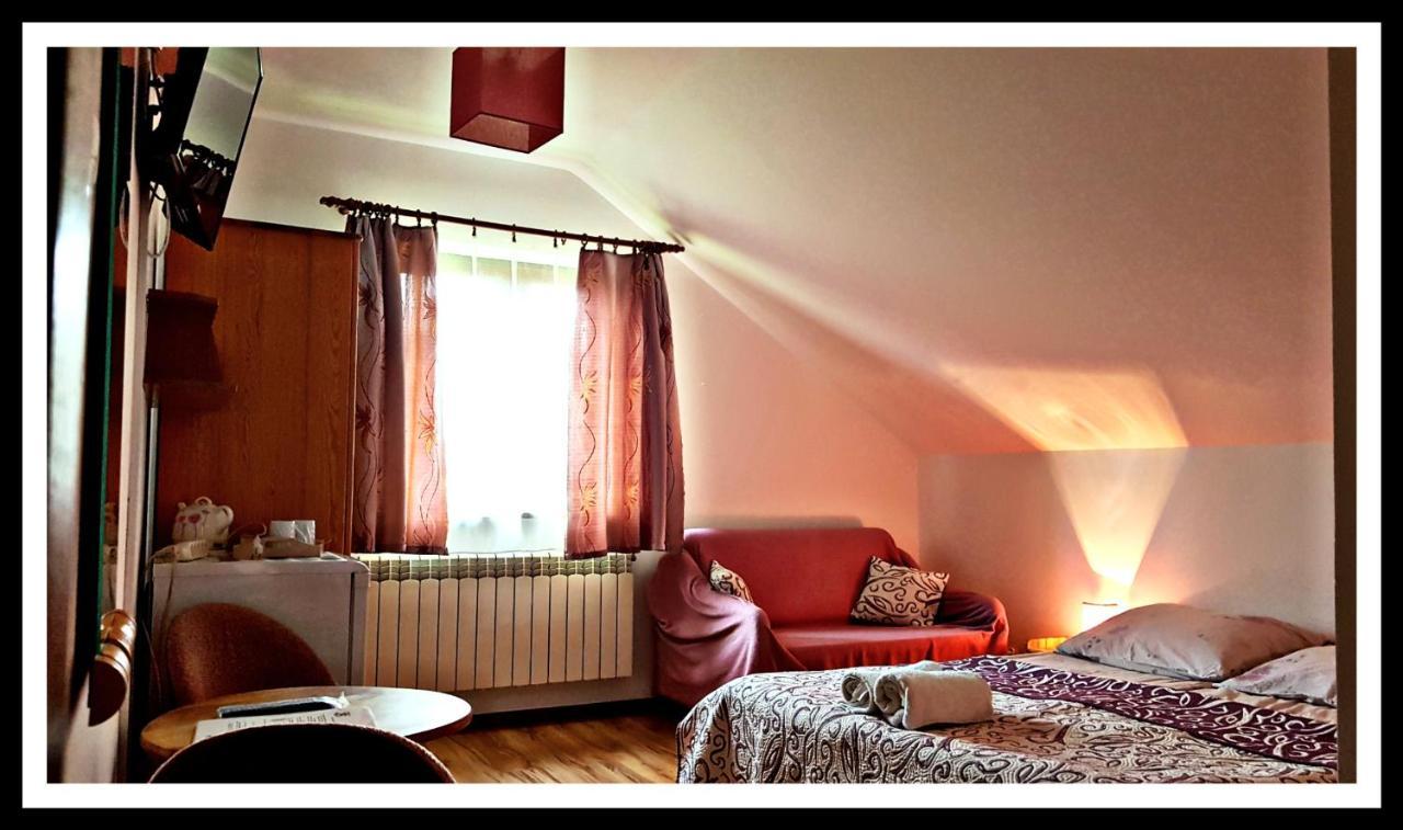 齐斯纳Lesne Berdo Przyslup住宿加早餐旅馆 外观 照片