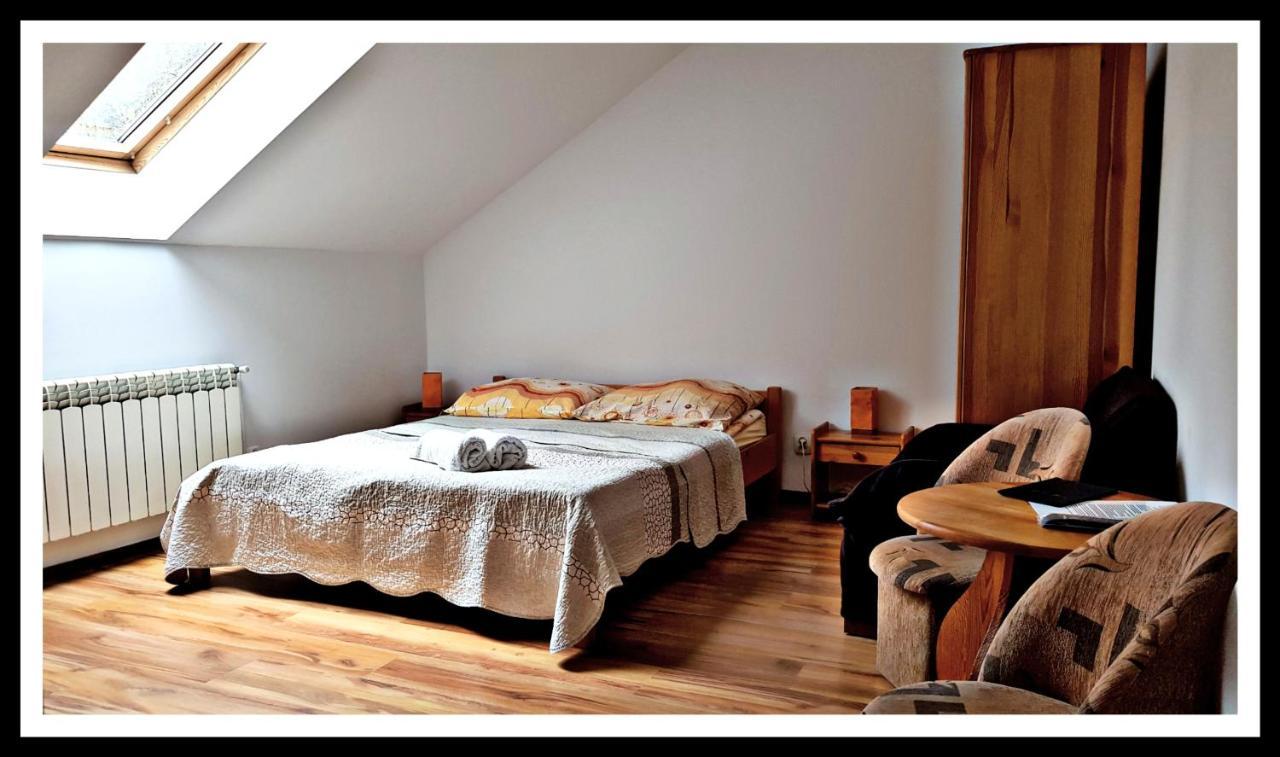 齐斯纳Lesne Berdo Przyslup住宿加早餐旅馆 外观 照片